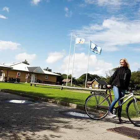 Vandrerhjem-hostel *