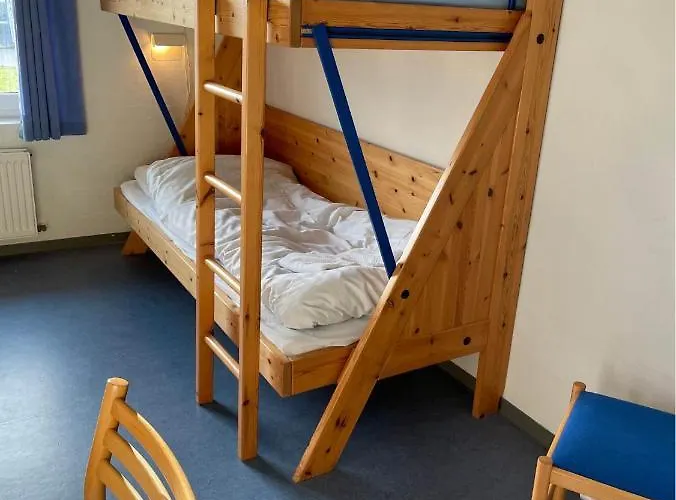 Vandrerhjem-hostel *